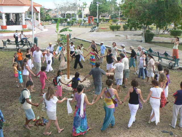 Peace Representative News: Peace Pole in Bacalar, Mexico