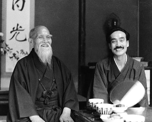 Masahisa-Goi-and-Morihei-UeshibaShinden-Dojo-Tokyo-1960