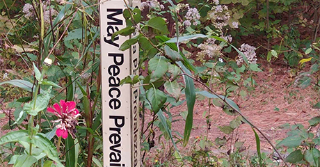 Praying for Peace – Peace Pole from Kirkridge and Columcille, Pennsylvania – USA