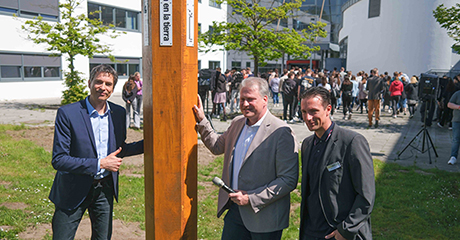 A Peace Pole for the BBS Vocational School in Oldenburg-GERMANY